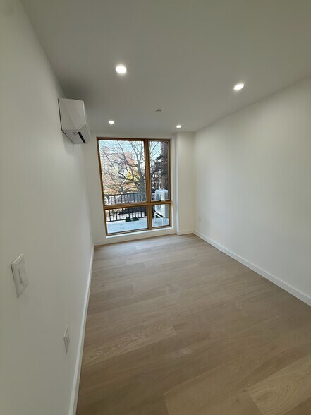 More Photos Of 3216 Glenwood Rd, Brooklyn Apartments For Sale