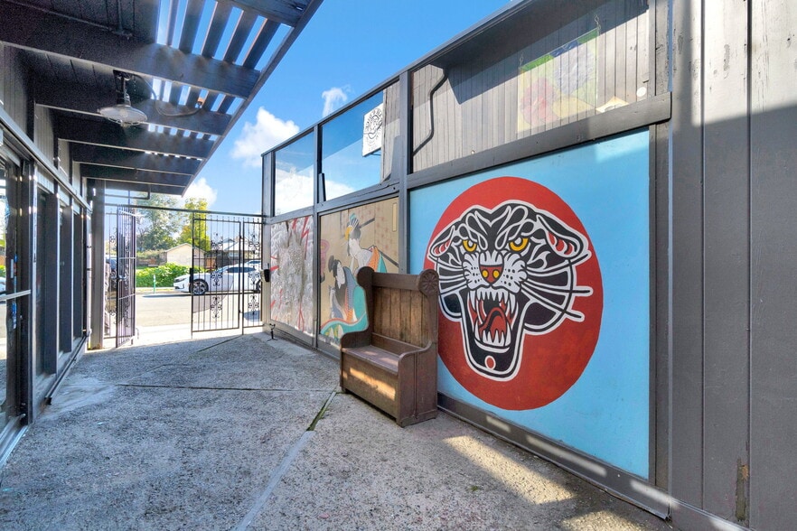 More Photos Of 1459 N Van Ness Ave, Fresno Storefront For Sale