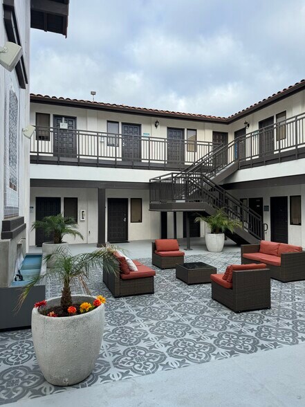 More Photos Of 24953 Paseo De Valencia, Laguna Hills Medical For Lease