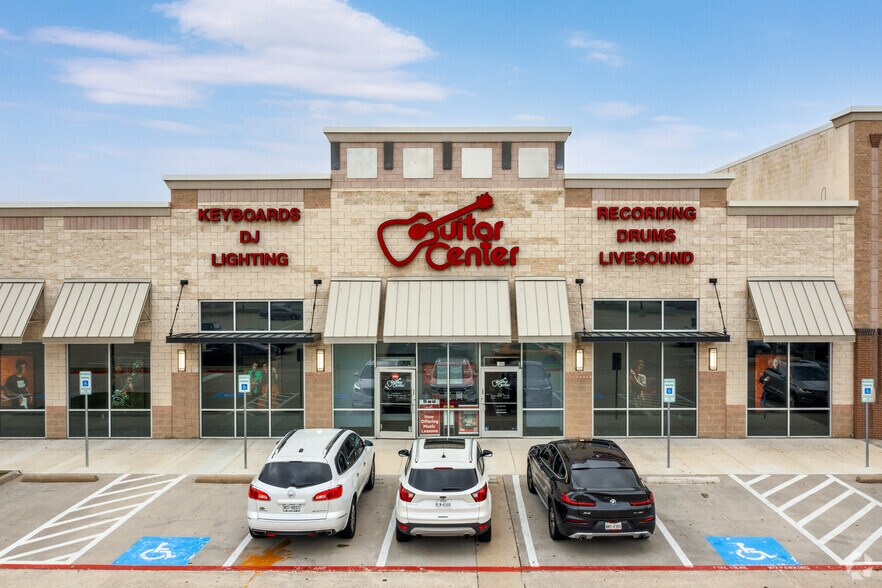 More Photos Of 2601 S Stemmons Fwy, Lewisville Unknown For Sale