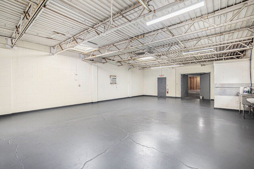More Photos Of 3344 E Bristol Rd, Burton Warehouse For Sale