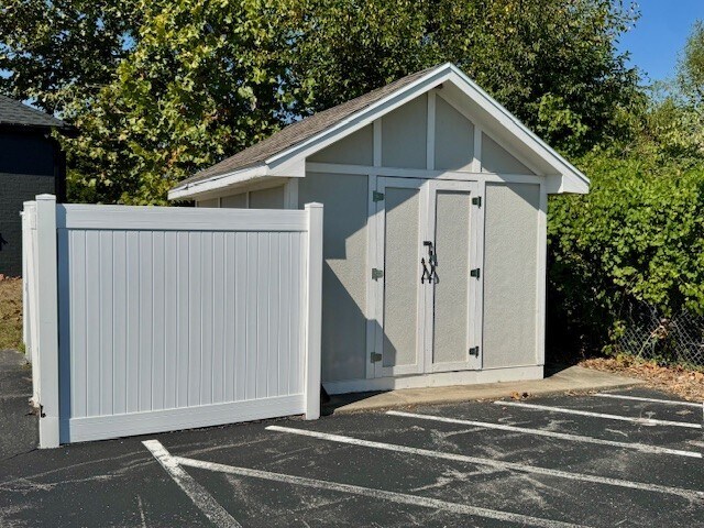 More Photos Of 660 Patrick Pl, Brownsburg Office For Sale