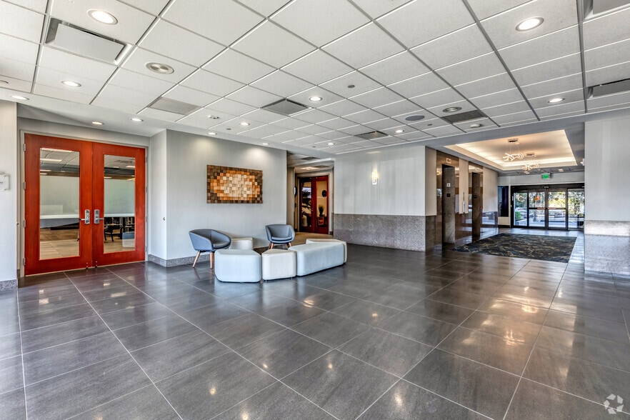 More Photos Of 5401 W Kennedy Blvd, Tampa Office For Lease