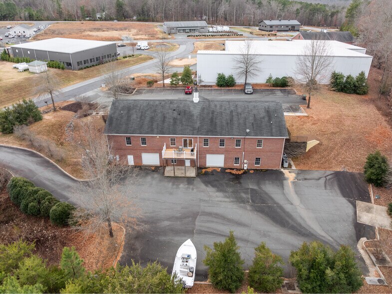 More Photos Of 95 Zion Station Ct, Troy Flex For Sale