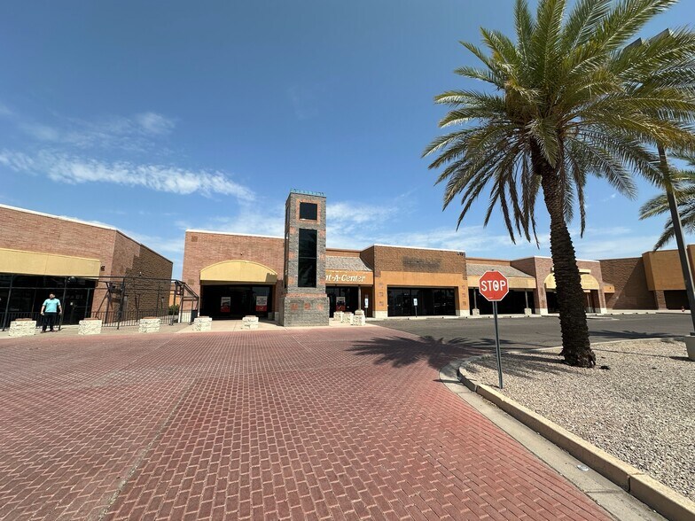 More Photos Of 2055 N Alma School Rd, Chandler Unknown For Lease