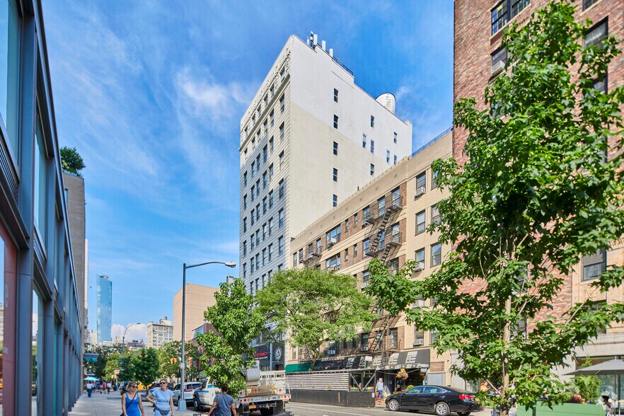 More Photos Of 113 University Pl, New York Loft Creative Space For Lease