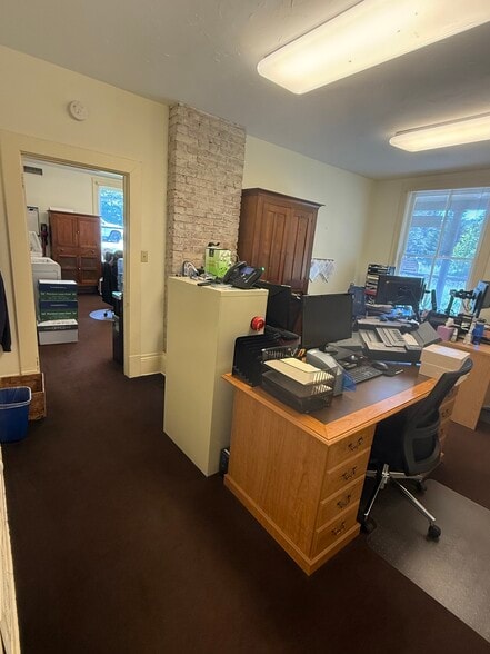 More Photos Of 1050 Boyce Rd, Pittsburgh Office For Sale