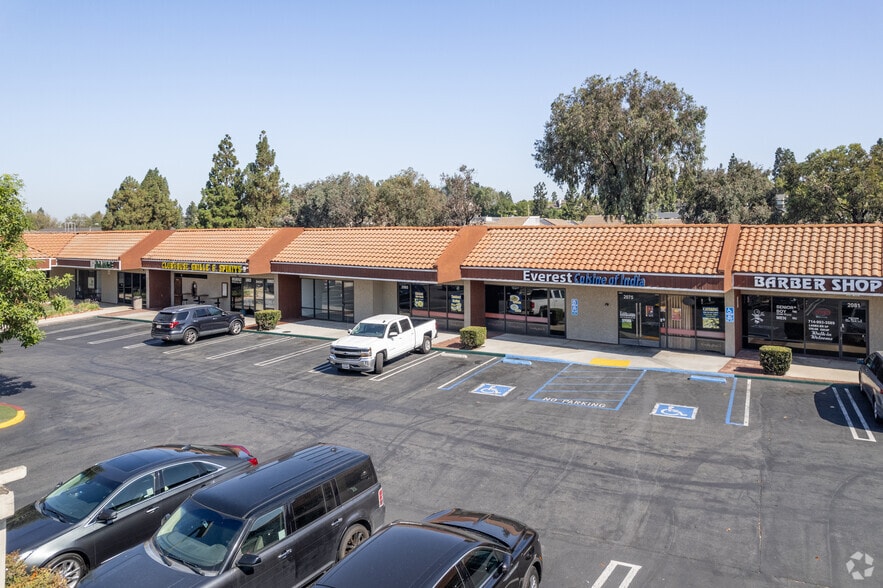 More Photos Of 2001-2099 E Orangethorpe Ave, Placentia Unknown For Lease