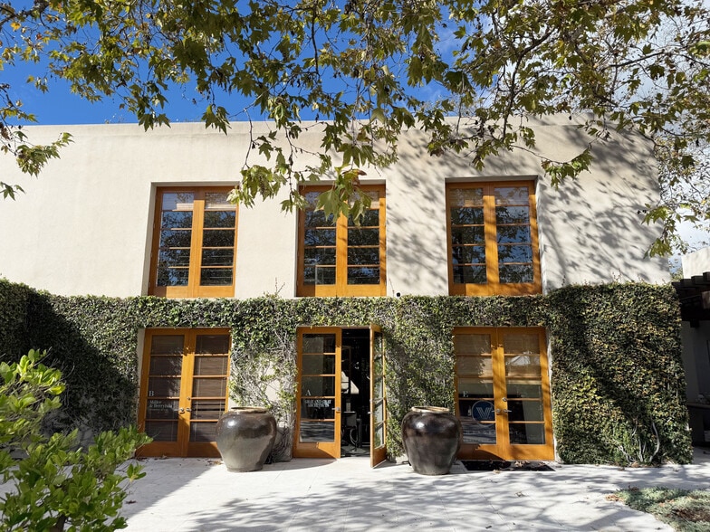 Primary Photo Of 1505 E Valley Rd, Montecito Loft Creative Space For Lease