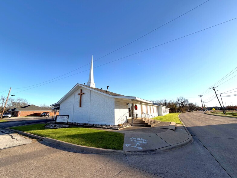 Primary Photo Of 207 College St, Wylie Specialty For Sale