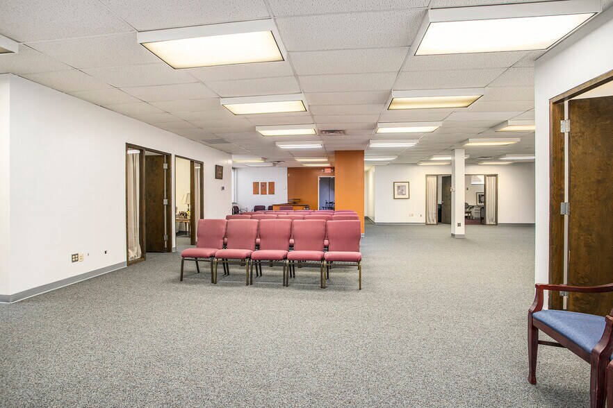 More Photos Of 135 N Church St, Kalamazoo Office Residential For Sale