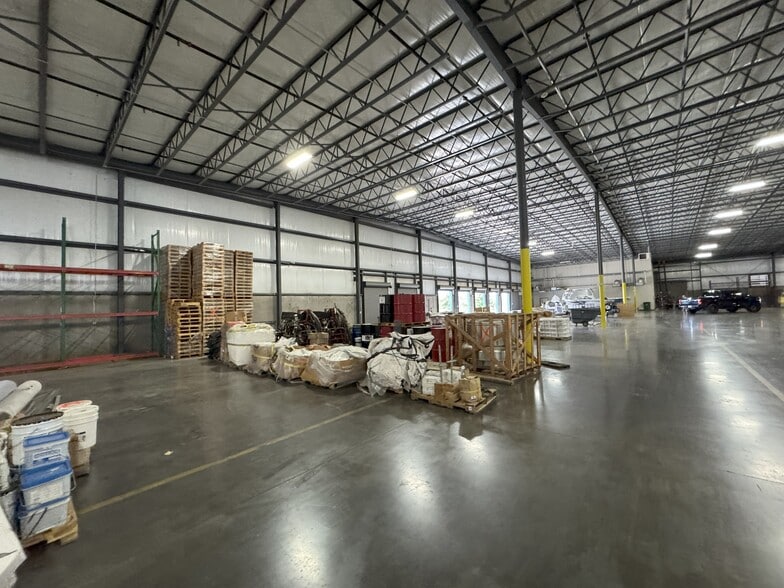 More Photos Of 4901 Esco Dr, Fort Worth Manufacturing For Lease