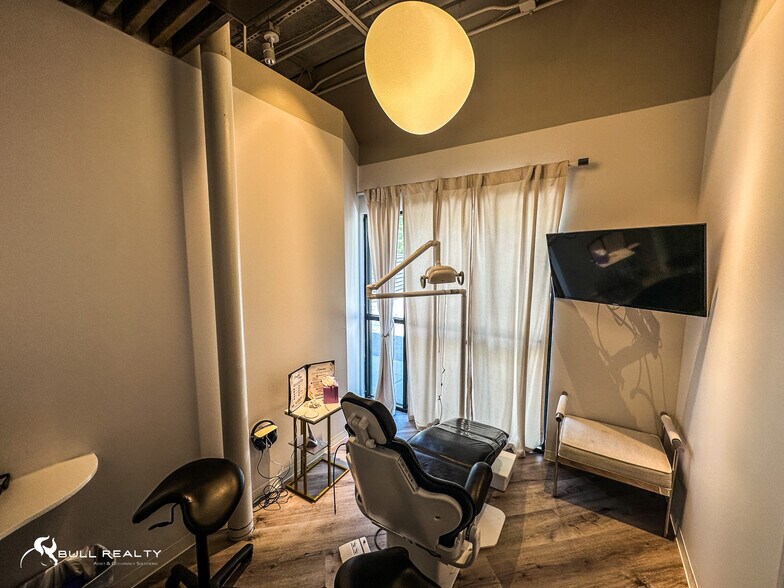 More Photos Of 664 N Highland Ave NE, Atlanta Freestanding For Sale