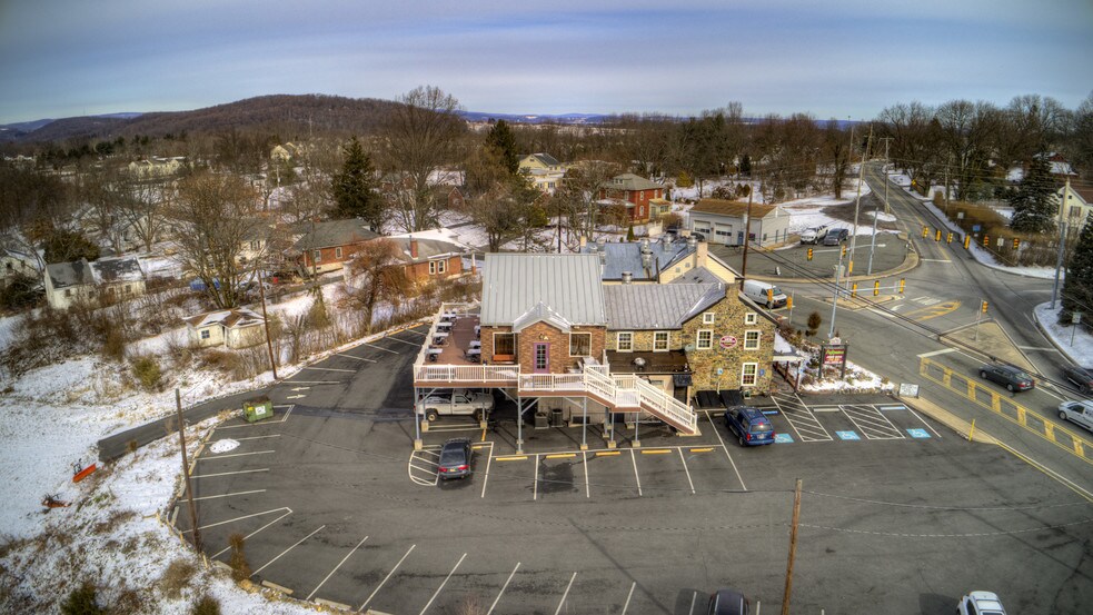 More Photos Of 1495 Farmington Ave, Pottstown General Retail For Sale