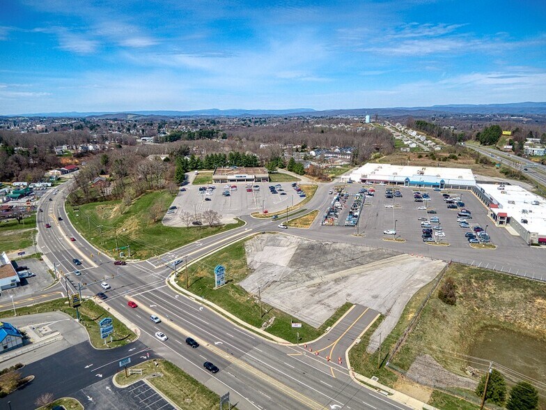 More Photos Of 1540 Roanoke St, Christiansburg Land For Lease