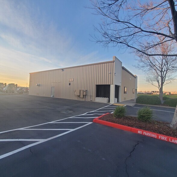 More Photos Of 8573 Morrison Creek Dr, Sacramento Warehouse For Sale