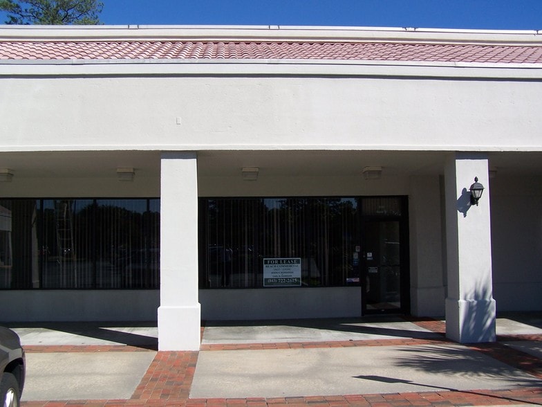 More Photos Of 630 Skylark Dr, Charleston Unknown For Lease