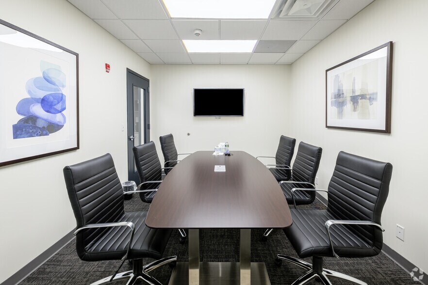 More Photos Of 570 Taxter Rd, Elmsford Loft Creative Space For Lease