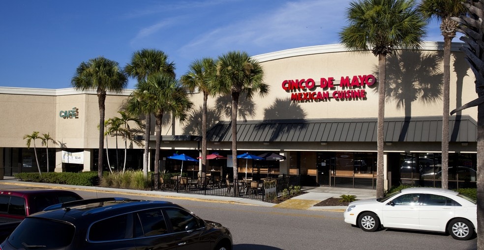 More Photos Of 1764-1868 NE Jensen Beach Blvd, Jensen Beach Bar For Lease