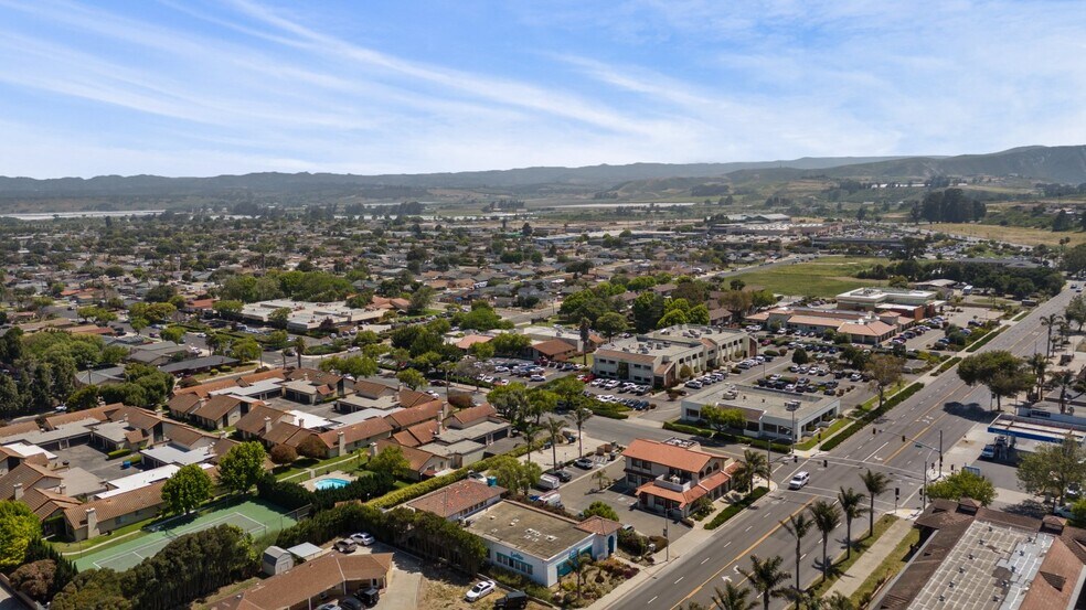 More Photos Of 1017 E Ocean Ave, Lompoc Medical For Sale