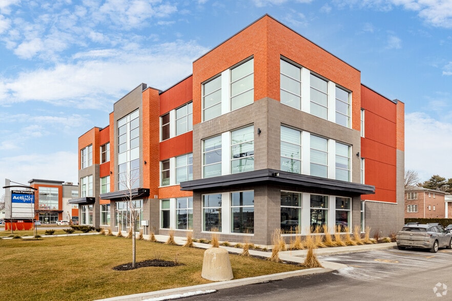 Primary Photo Of 285 Boul Saint-Luc, St-Jean-sur-Richelieu Storefront Retail Office For Lease