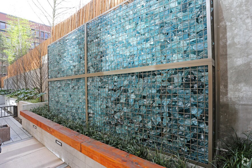 More Photos Of 2240-2250 NW Lovejoy St, Portland Apartments For Lease