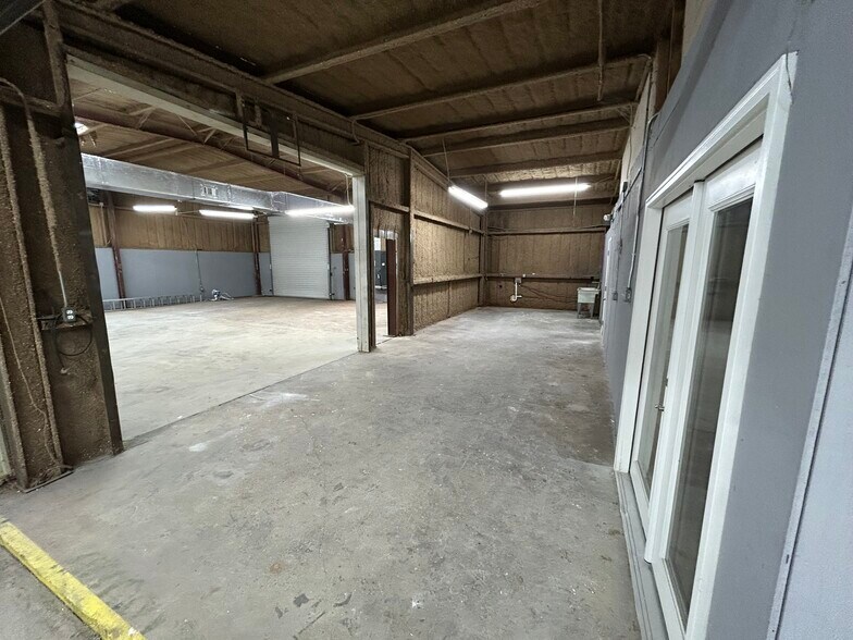 More Photos Of 5771 I 10 Industrial Pky N, Theodore Warehouse For Lease