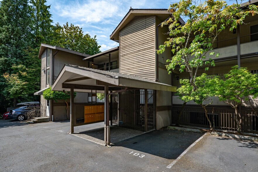 More Photos Of 4500 1st Ave, Seattle Apartments For Sale