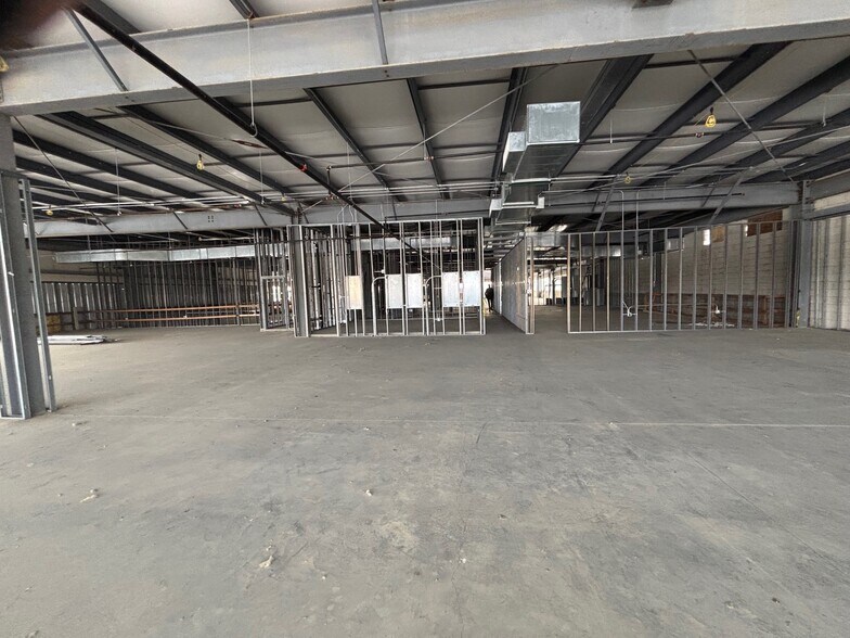 More Photos Of 1300 Freese Works Pl, Galion Loft Creative Space For Lease