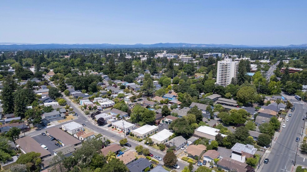 More Photos Of 823-825 Wheeler St, Santa Rosa Apartments For Sale