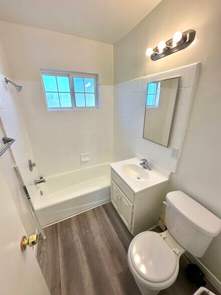 More Photos Of 6400 Camellia Ave, North Hollywood Apartments For Sale