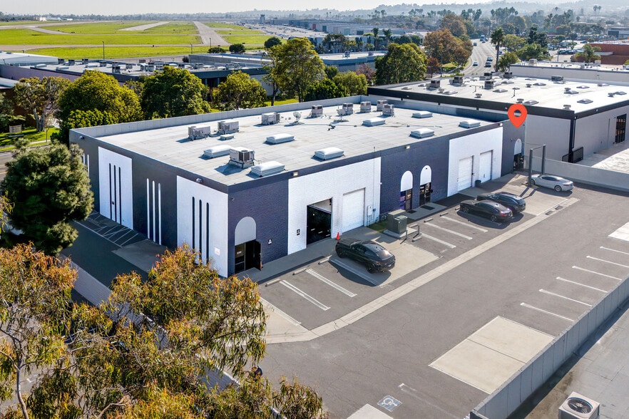 More Photos Of 23871-23899 Madison St, Torrance Showroom For Lease