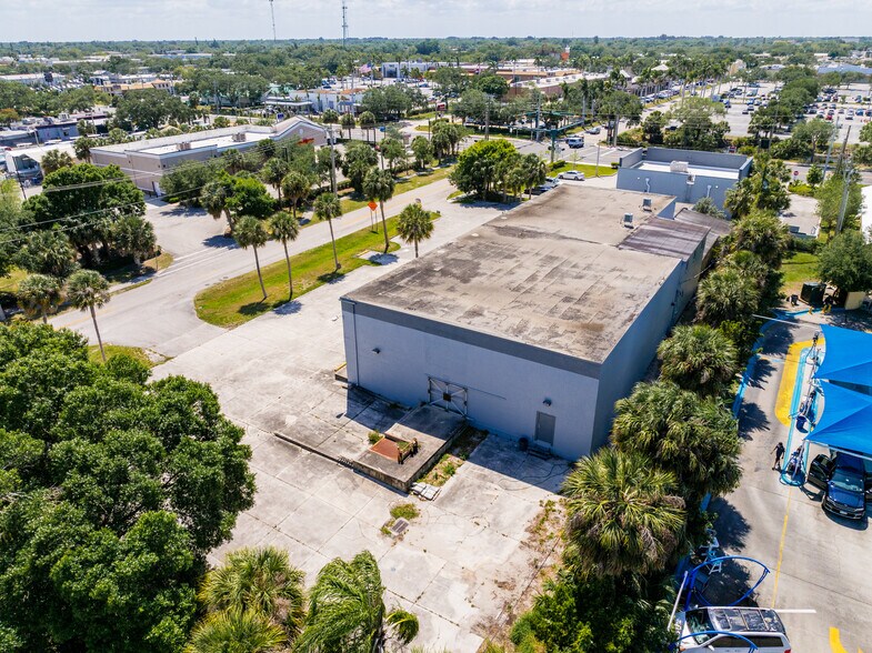 More Photos Of 760-790 15th Pl, Vero Beach Light Manufacturing For Sale