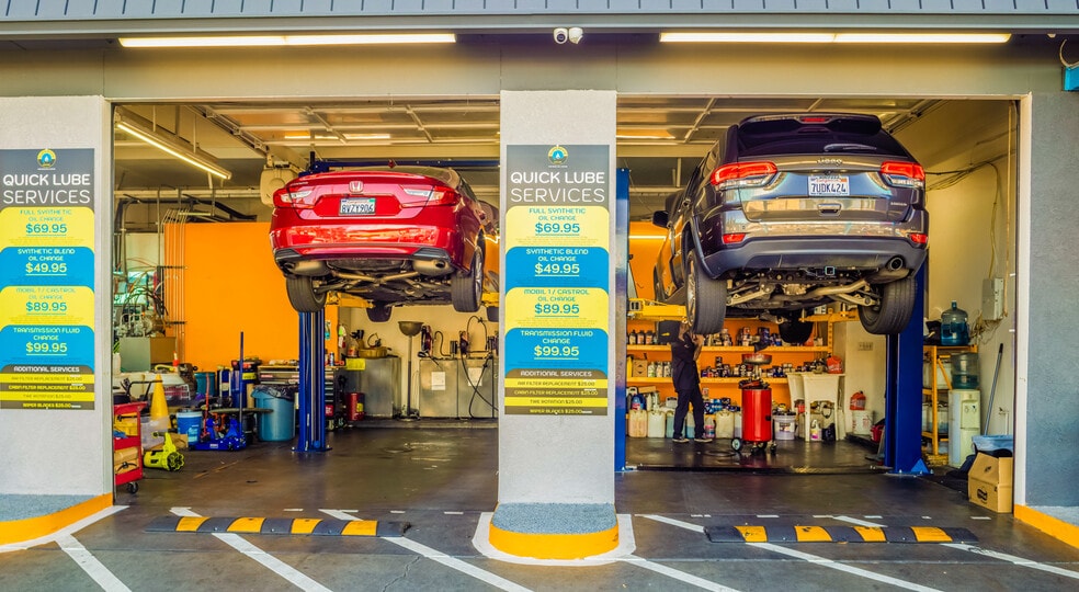 More Photos Of 21011 Pioneer Blvd, Lakewood Carwash For Sale