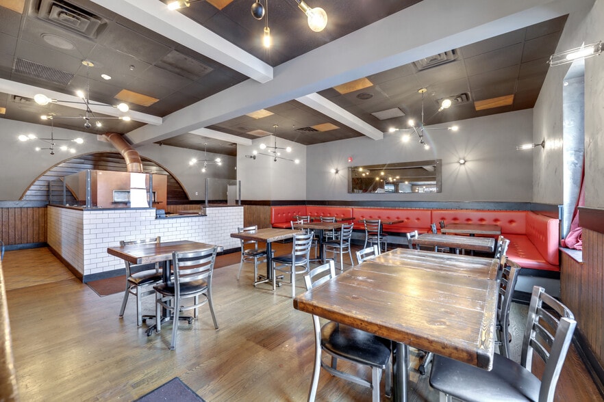 More Photos Of 285 Glenwood Ave, Bloomfield Restaurant For Sale