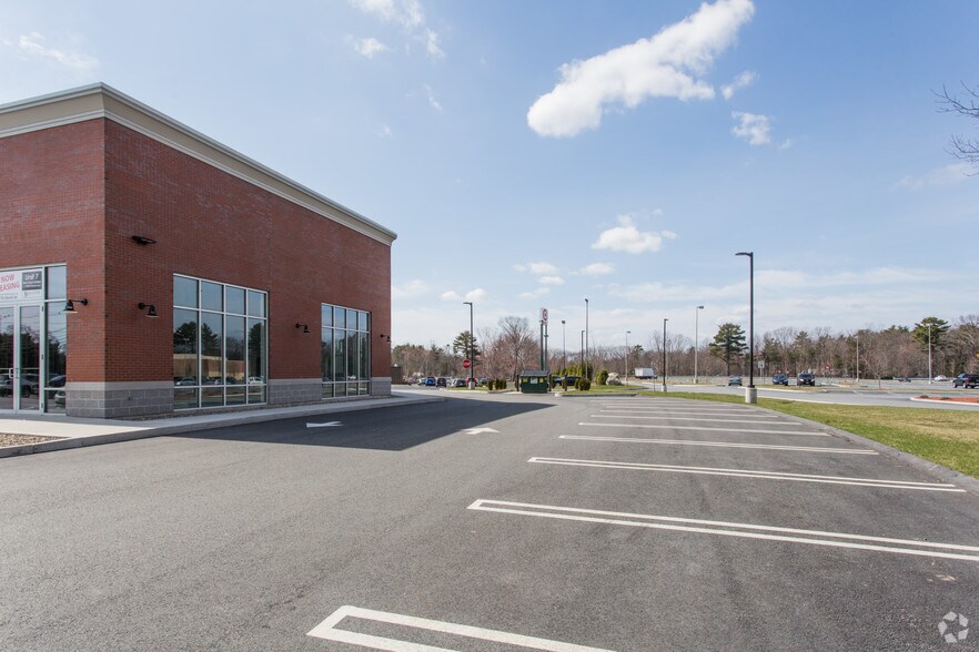 More Photos Of 206 Ballardvale St, Wilmington Freestanding For Lease