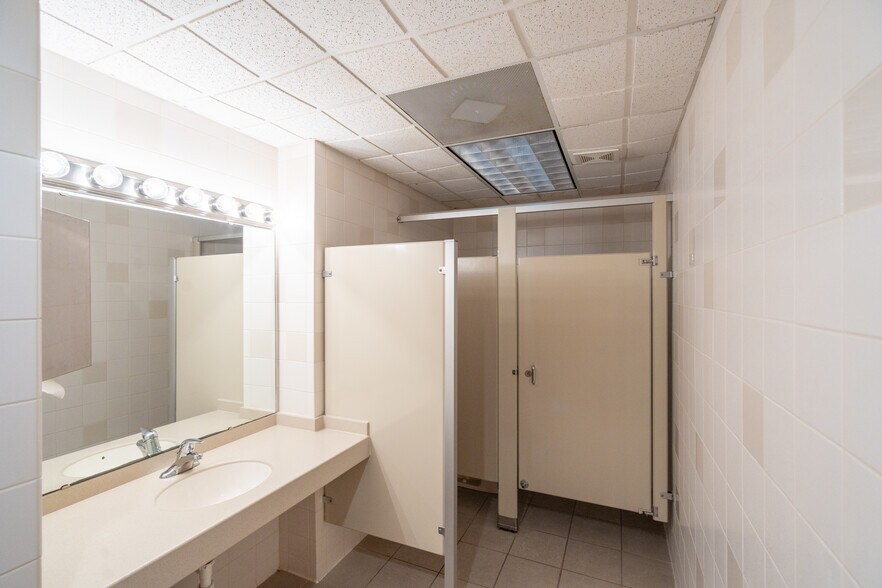 More Photos Of 49 Shores Blvd, Saint Augustine Office For Sale