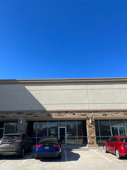 More Photos Of 10304-10322 Blackhawk Blvd, Houston Storefront For Lease