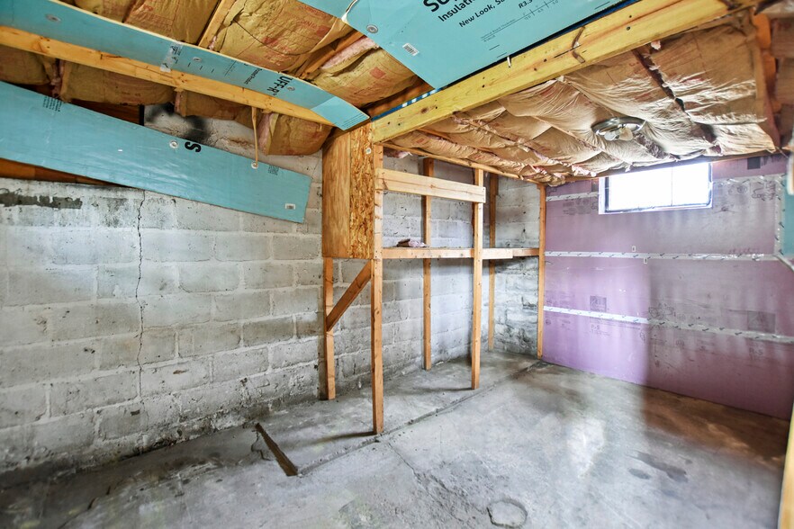 More Photos Of 685 Pleasant St, Rochdale Land For Sale