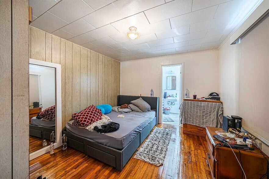 More Photos Of 144 Reager St, Medford Apartments For Sale