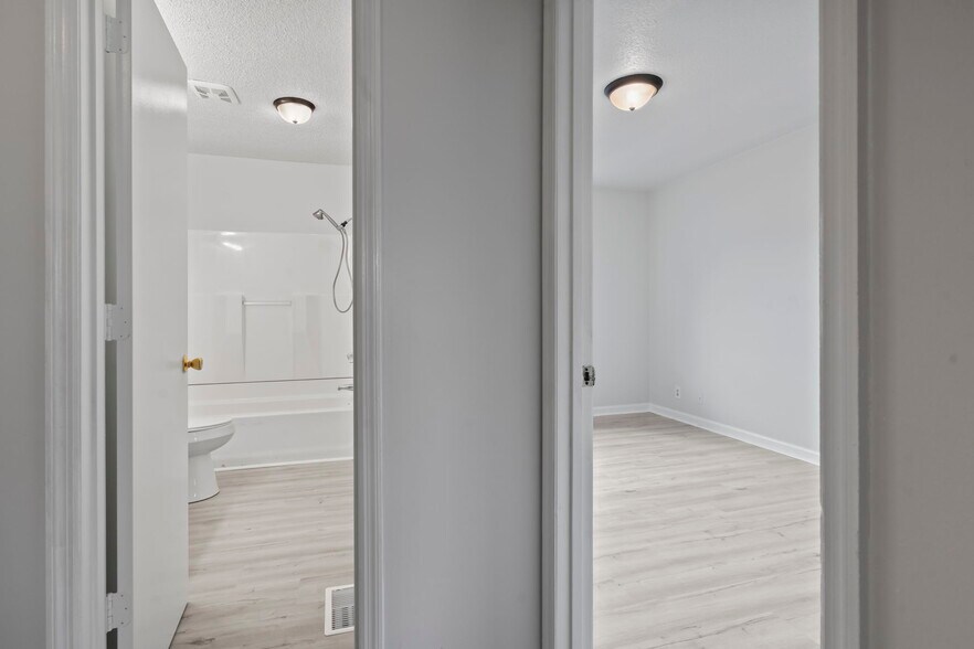 More Photos Of 711 67th Ave N, Myrtle Beach Apartments For Sale