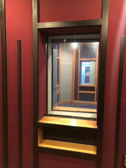 More Photos Of 500 Bishop St, Atlanta Theater Concert Hall For Lease