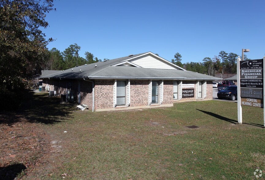 More Photos Of 1703 Country Club Rd, Jacksonville Medical For Lease