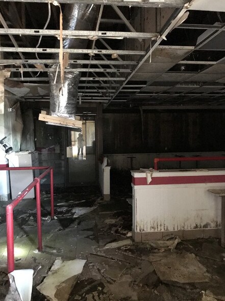 More Photos Of 14514 Jefferson Davis Hwy, Woodbridge Fast Food For Lease