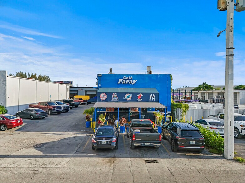 More Photos Of 4200-4250 NW 72nd Ave, Miami Warehouse For Lease