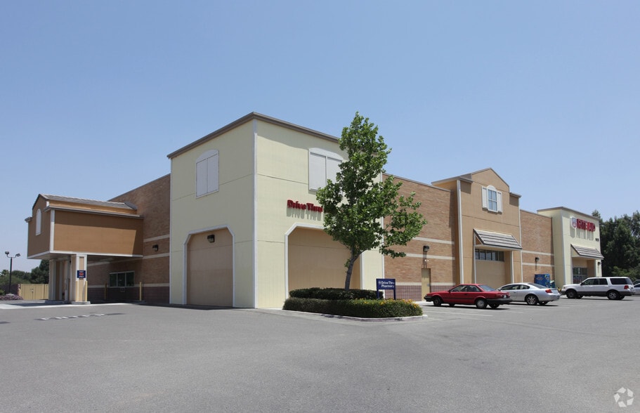 More Photos Of 1325 6th St, Norco Drugstore For Lease
