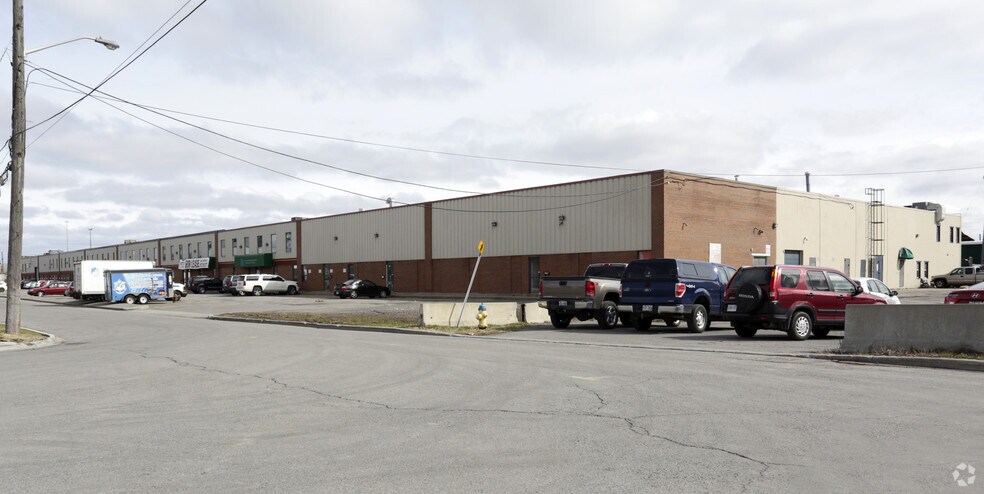 More Photos Of 1377-1411 Triole St, Ottawa Warehouse For Lease