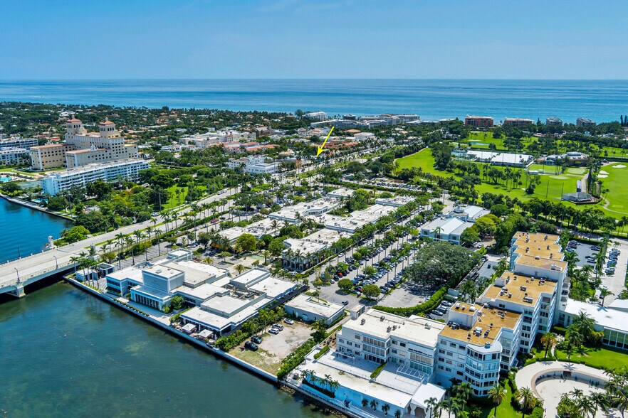 More Photos Of 255 Royal Poinciana Way, Palm Beach Storefront Retail Residential For Lease
