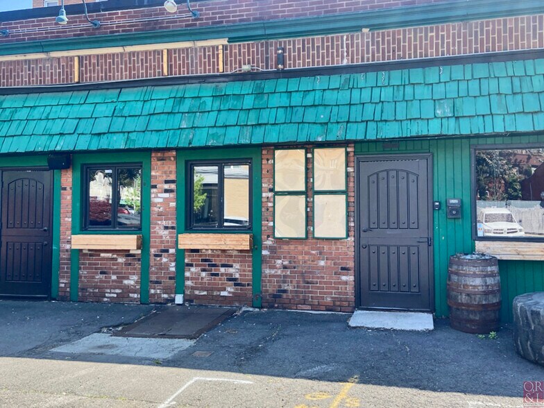 270 Sisson Ave, Hartford, CT 06105 Retail For Lease