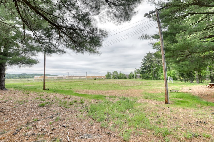 More Photos Of 109 Apremont Way, Westfield Manufacturing For Lease